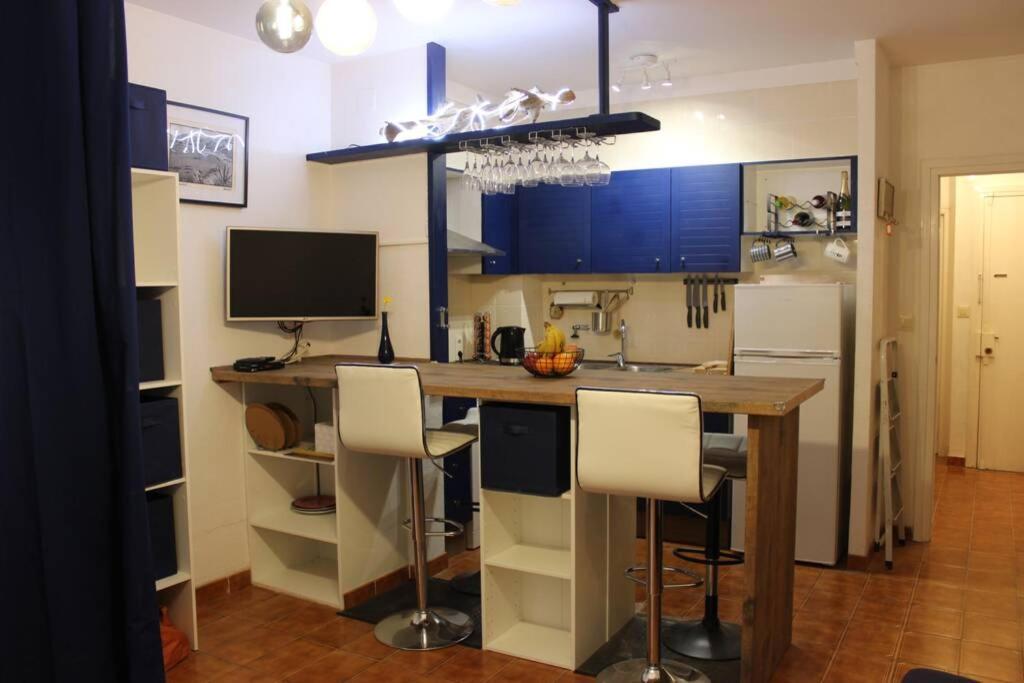Luxury 4 Bed Apartment On Coastal Footpath At Cap Ras Llança Buitenkant foto